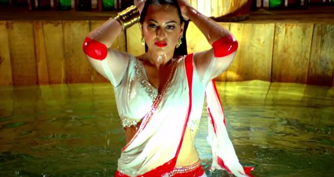 6 songs of Sonakshi Sinha that prove she is a great dancer