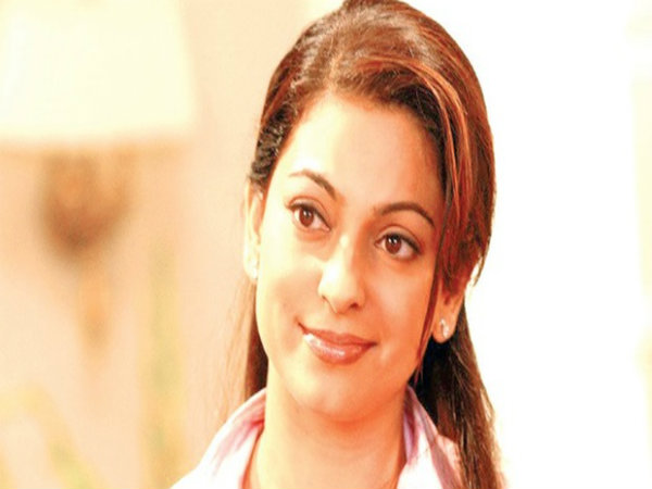 Juhi Chawla will play psychiatrist in 'Hume Tumse Pyaar Kitna'