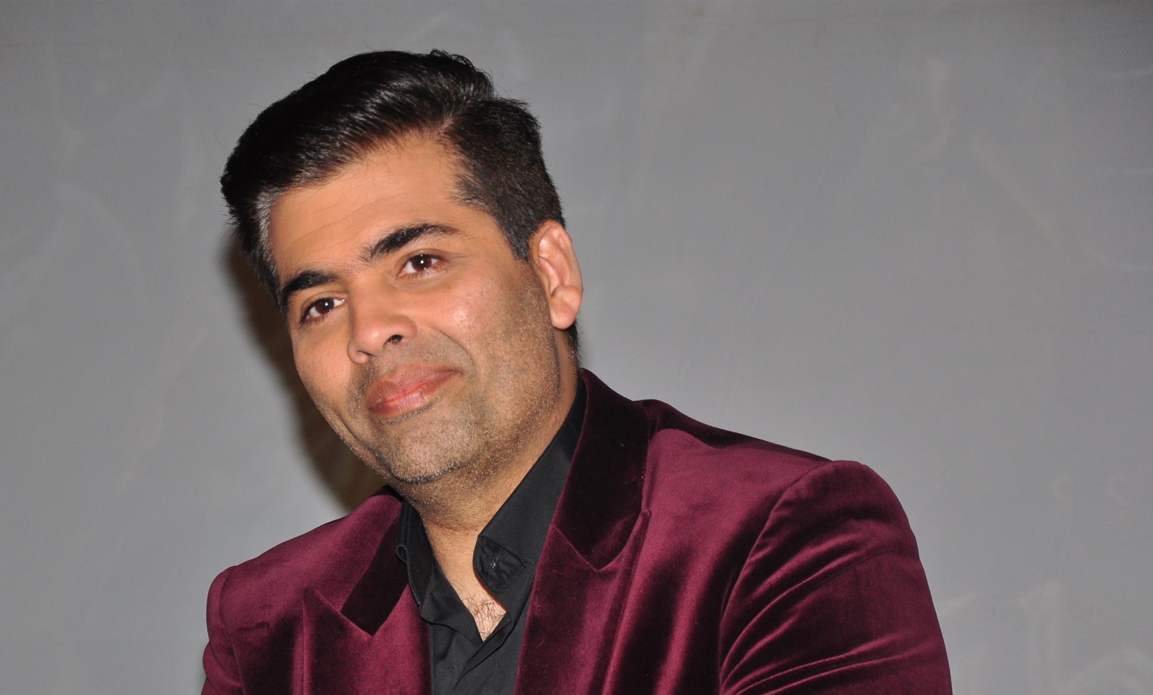 Karan Johar replies back to his trollers