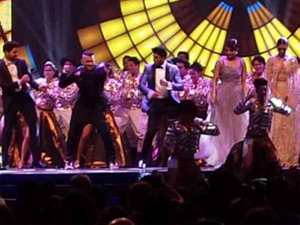 Priyanka Chopra with Salman, Deepika and Ranveer dance on ‘Pinga’ at IIFA Awards 2016