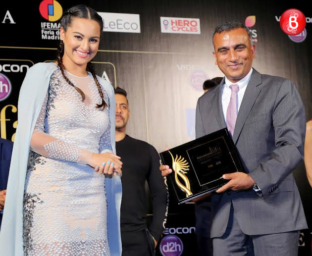 Sonakshi Sinha and Sudhanshu Vats Group CEO OF Viacom 18