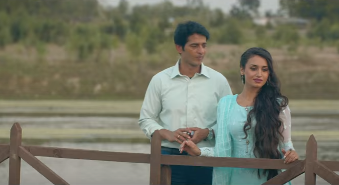 'Tere Bina' track from 'Shorgul' starring Suha Gezen is mesmerizing