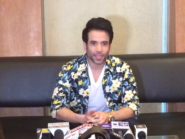 Tusshar Kapoor talking to media