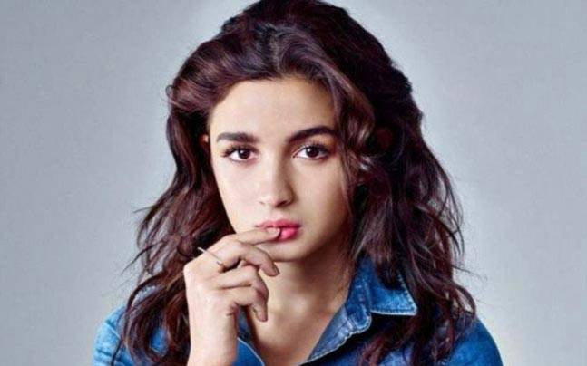 Alia Bhatt cast