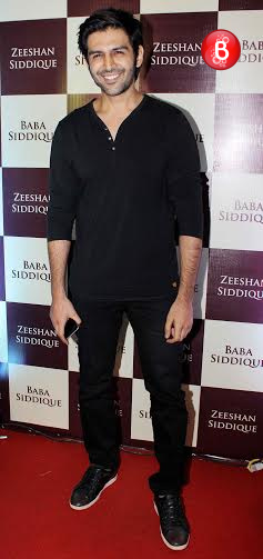 B-Town celebs attend Baba Siddique’s Iftar party