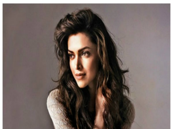 Deepika Padukone Party Pics with Karan Johar & Manish Malhotra are fantastic