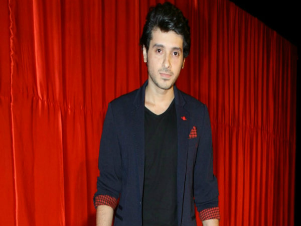 Divyendu Sharma to venture into short films