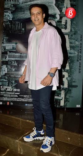 Irrfan Khan and 'Madaari' team at song launch event