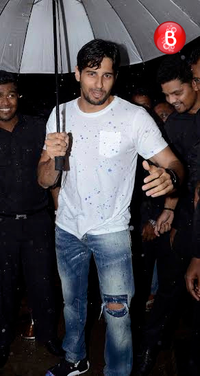 B-Town celebs attend Aanand L Rai's birthday bash