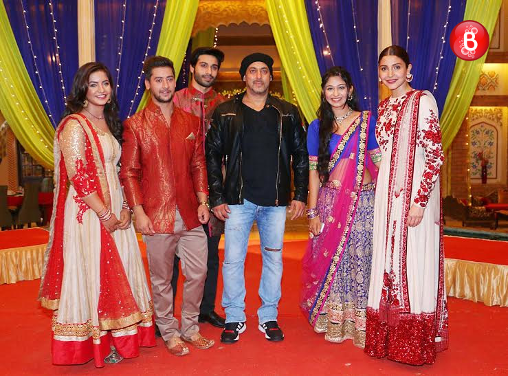 Salman Khan and Anushka Sharma at promotions of 'Sultan'