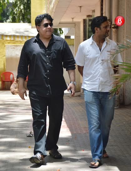 Akshay Kumar, Abhishek Bachchan and B-Town celebs at Vikas Mohan's funeral