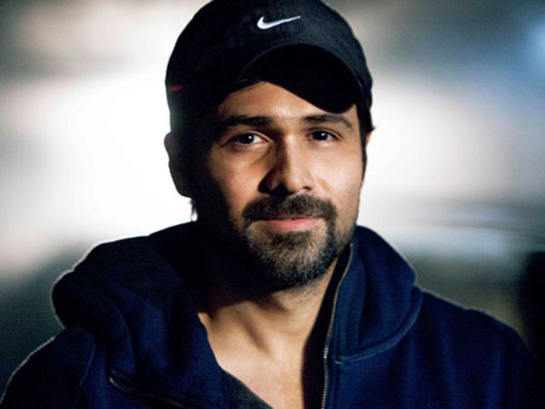 Emraan Hashmi pays a visit to his fan suffering from cancer