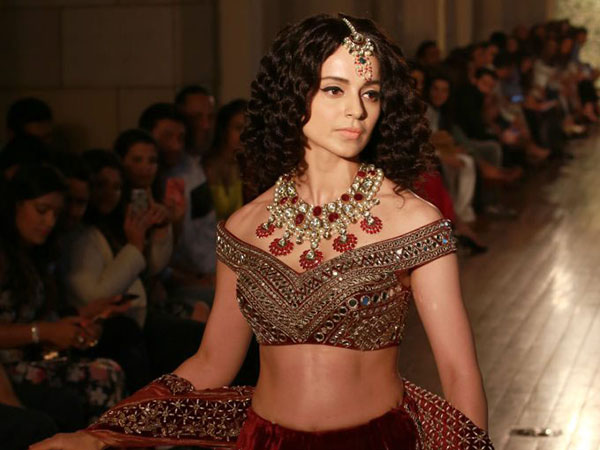 Kangana Ranaut walks the ramp at at ICW 2016