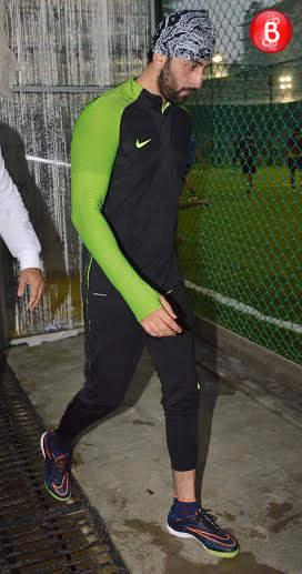 Ranbir Kapoor, Dino Morea and Bunty Walia playing football