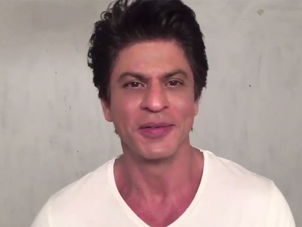 Shah Rukh Khan wishes Eid Mubarak