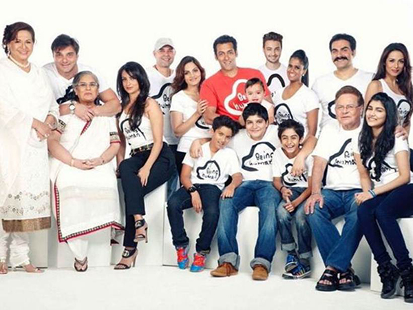 Salman Khan appreciates his family for being there with him