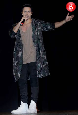 Varun Dhawan and Raftaar promote 'Dishoom' at Mithibai College