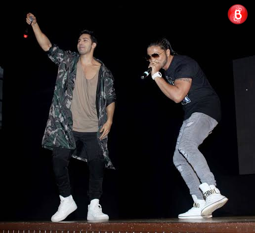 Varun Dhawan and Raftaar promote 'Dishoom' at Mithibai College