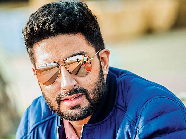 Abhishek Bachchan visits Moti Dungri Ganesh Temple in Jaipur