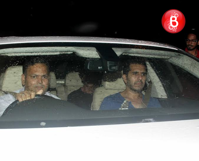 Shah Rukh Khan and Ritesh Sidhwani snapped leaving Rakesh Roshan's house