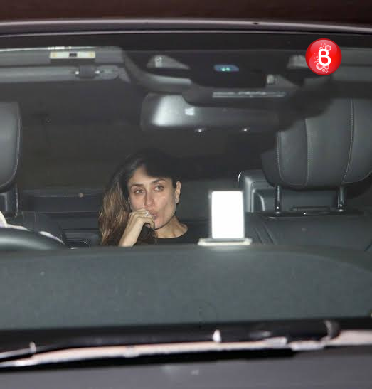 Kareena Kapoor Khan snapped at Karan Johar's residence