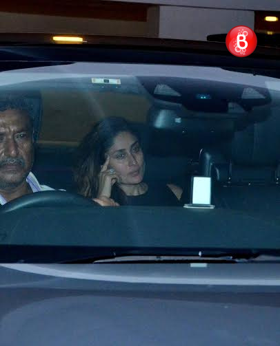 Kareena Kapoor Khan snapped at Karan Johar's residence