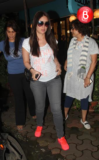 Kareena Kapoor Khan snapped with a baby bump