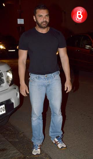 Sohail Khan snapped at korner house