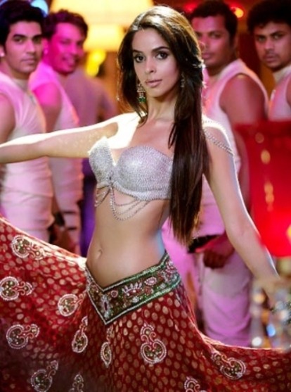 Mallika Sherawat in Double Dhamaal