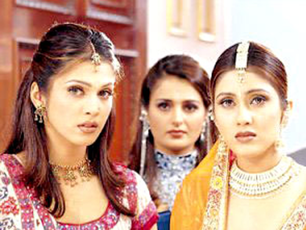 monica bedi in Pyar Ishq Mohabbat