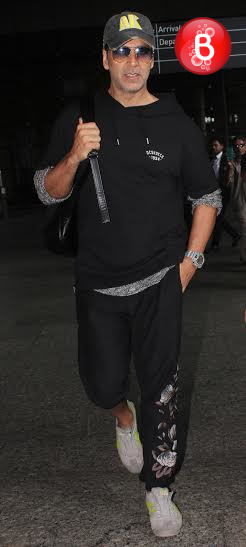 Akshay Kumar snapped at airport