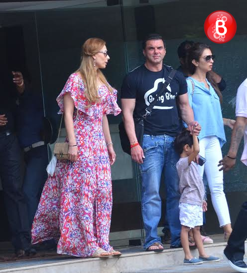 Salman Khan celebrates Raksha Bandhan with family and ladylove Iulia Vantur