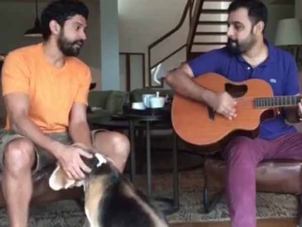 Farhan Akhtar singing