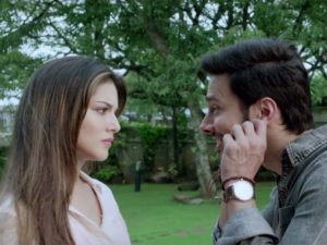 ‘Beiimaan Love’: Even Sunny Leone’s beauty fails to save the boring number ‘Main Adhoora’