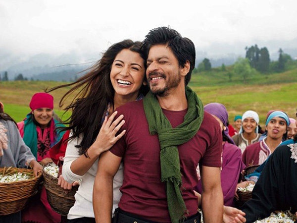 Shah Rukh Khan and Anushka Sharma's new still from Prague city