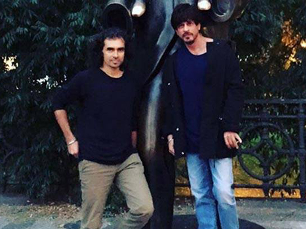 This pic of Shah Rukh Khan and Imtiaz Ali is giving us travel feels