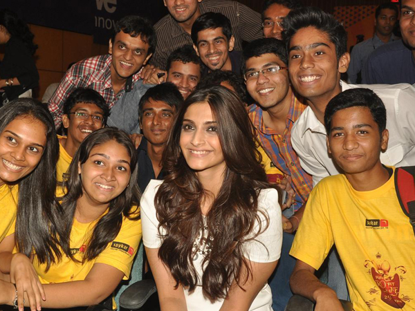Sonam Kapoor in college