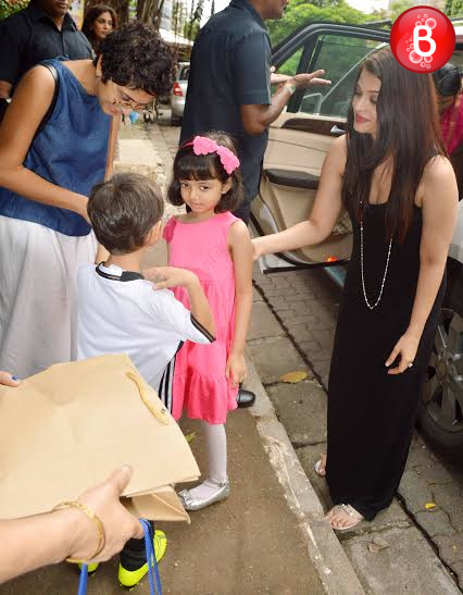 Aishwarya Rai Bachchan, Kiran Rao, Aaradhya Bachchan and Azad Rao Khan at Vidya Balan's nephew birthday bash