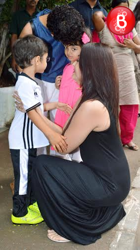 Aishwarya Rai Bachchan, Kiran Rao, Aaradhya Bachchan and Azad Rao Khan at Vidya Balan's nephew birthday bash