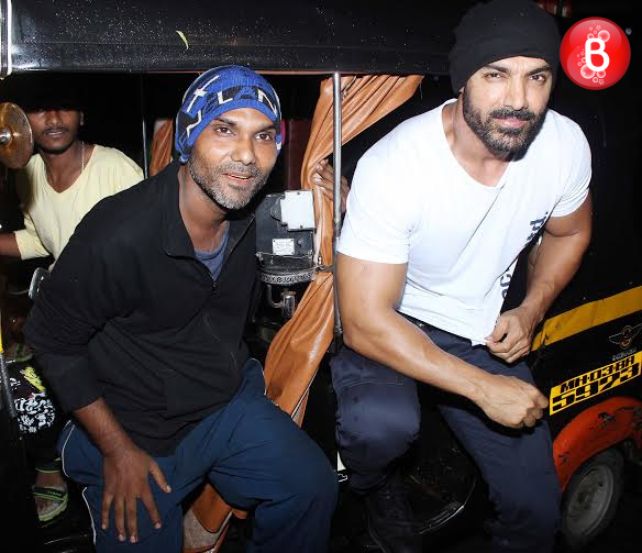 John Abraham takes a auto ride to Gaiety Galaxy theatre