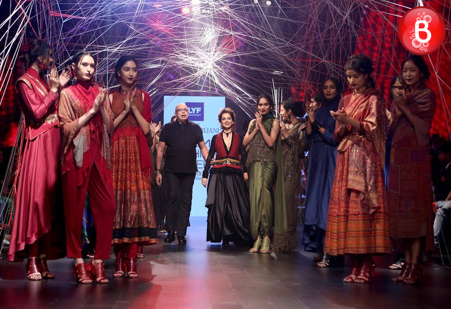 Kangana Ranaut and Tarun Tahiliani snapped at Lakme Fashion Week 2016