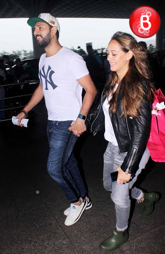 Yuvraj Singh and Hazel Keech snapped together at Mumbai airport