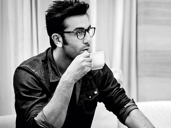 Ranbir Kapoor's quirky tryst with dating app Tinder!