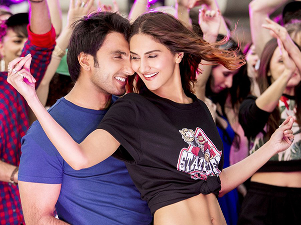 Ranveer Singh and Vaani Kapoor in 'Befikre' new still