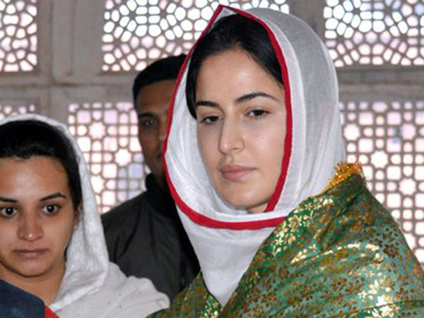 Katrina Kaif visits Salim Chishti's dargah in Fatehpur Sikri