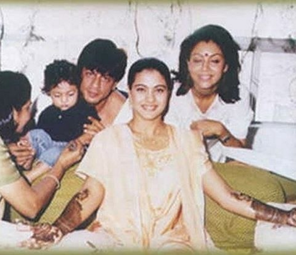 srk-gauri-and-kajol