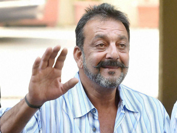 Sanjay Dutt is to make a comeback with Omung Kumar's 'Bhoomi'
