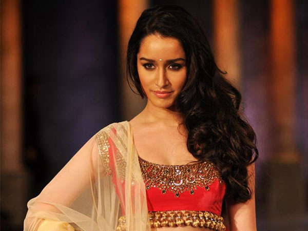 Shraddha Kapoor turns down a music offer, thanks to 'Rock On 2' failure?