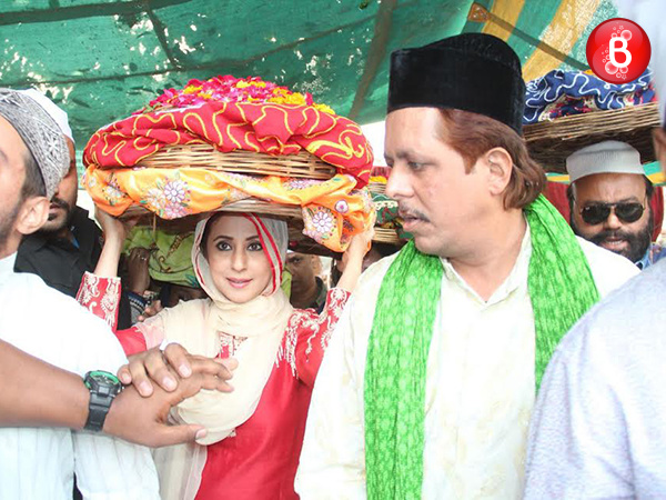 Urmila Matondkar is snapped visiting Ajmer Sharif