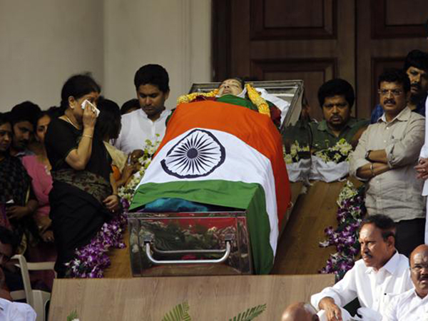 Jayalalithaa's last pictures of her dead body